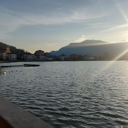 Rifugio Sul Lago Di Lugano A Porto Ceresio Exteriör bild